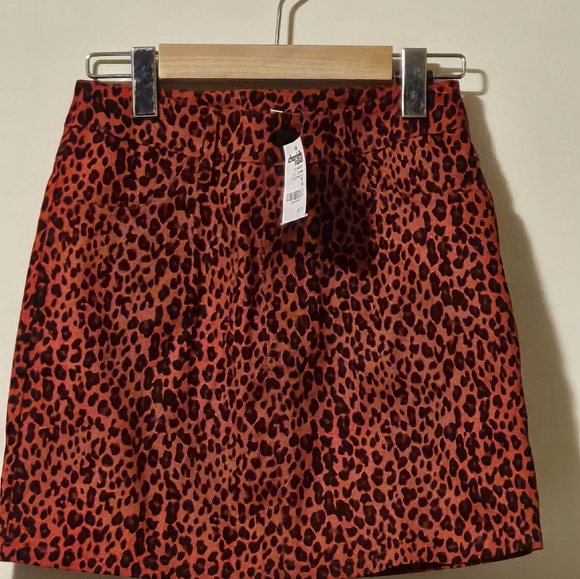 Charlotte Russe red leopard print mini skirt - Picture 2 of 8